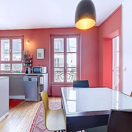 Cosy Near The Pantheon * Parijs